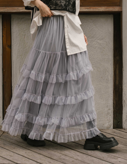 螢幕擷取畫面 2025-08-31 034340 Gray skirt